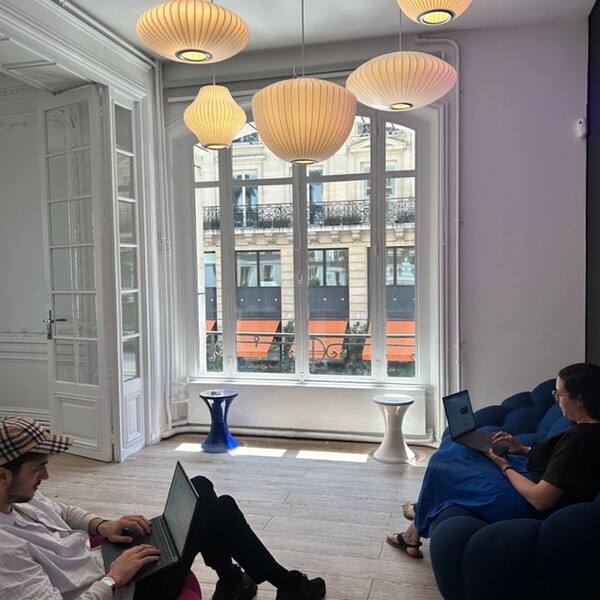 Ça squatte à l’accueil, faut dire qu’ils sont trop confortables